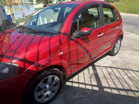 CITROËN C3 1.6 EXCLUSIVE 16V FLEX 4P AUTOMÁTICO CITROËN C3 1.6 EXCLUSIVE 16V FLEX 4P AUTOMÁTICO